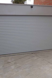 Валцувана сива порта