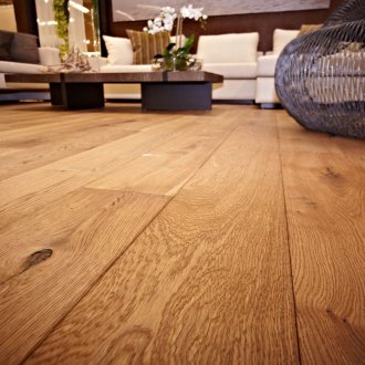 Масивна дъбова дъска