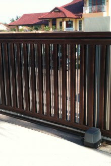 Стоманена конзолна порта