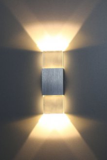 Chrome wall lamp