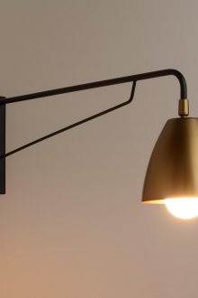 Metal sconce lamp