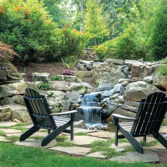 Каскаден фонтан с подсветка