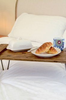 Метална маса за закуска