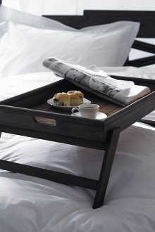 Маса за закуска от дърво