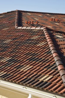 Керамична плочка с различни нюанси