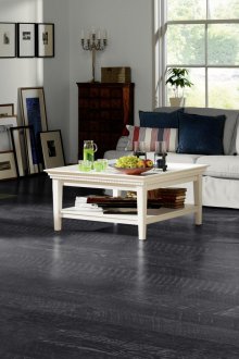 Черен ламинат в стил кънтри