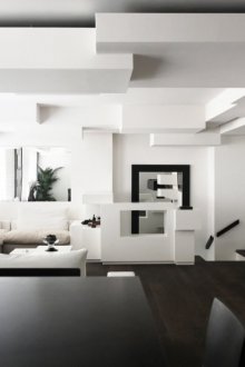 Черен ламинат в апартамента