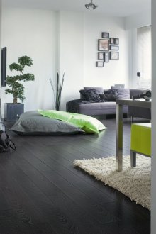 Черен ламинат в скандинавски стил