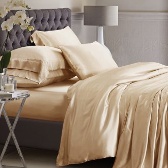 Kain sutera kuning air