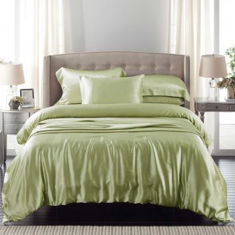 Peralatan sutera hijau