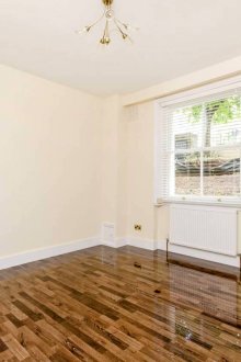 Лъскав ламинат дъб