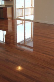 Лъскав ламинат в кухнята