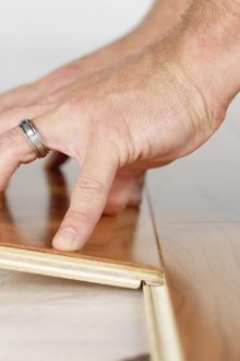 Монтаж на замък ламинат