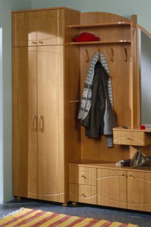 Вход от масив за тесен коридор