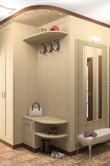 Ъгъл антре за тесен коридор