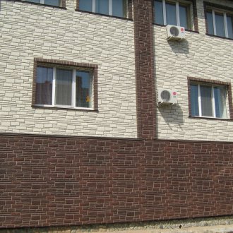 Сайдинг от основен камък