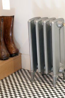 Сива чугунена батерия