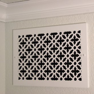 Gril pengudaraan yang diukir