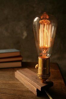Лампа за маса Edison