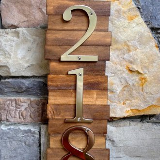 Дървена плоча на къщата