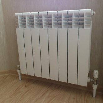 Биметален радиатор с регулатор на температурата