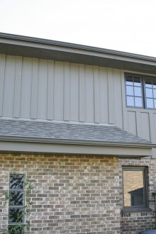 Дървен сайдинг изправен