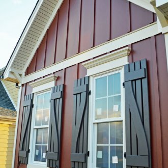 Вертикален сайдинг червен