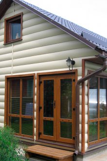 Сайдинг под бар с бял цвят