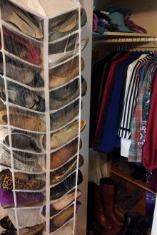 Прозрачен органайзер за обувки на вратата на килера