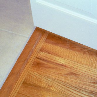 Праг за лакиран ламинат