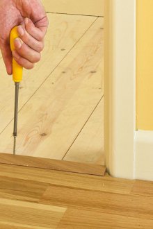 Монтаж на праг за ламинат