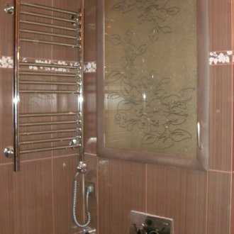 Escotilla de fontanería decorativa