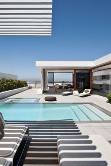 Правоъгълна стълба за басейн