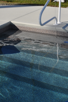 Стълба за стационарен басейн