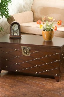 Класически часовник в хола