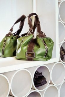 Съхранение на кръгли обувки в коридора