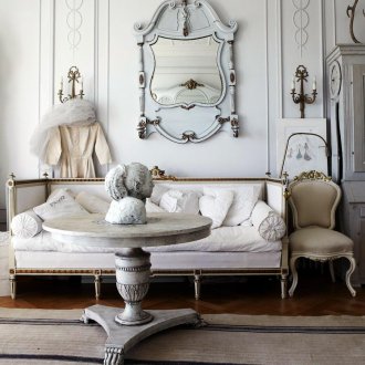 Винтидж часовник в хола