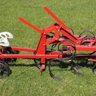 Култиватор червен
