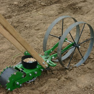 Предварителен култиватор