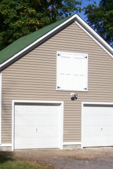 Сайдинг блок къща за гараж