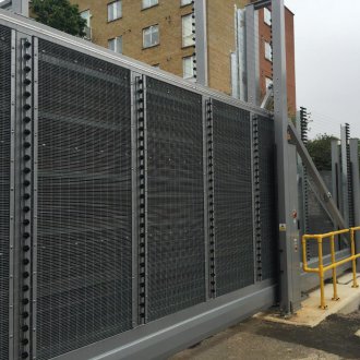 Автоматична врата от верижната връзка