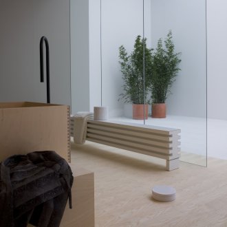 Floor water radiator