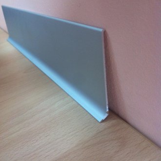 Цветен алуминиев перваз