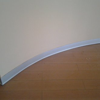 Гъвкава алуминиева перваза