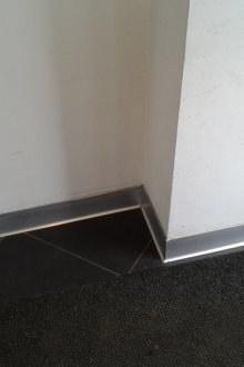 Алуминиев плот в коридора