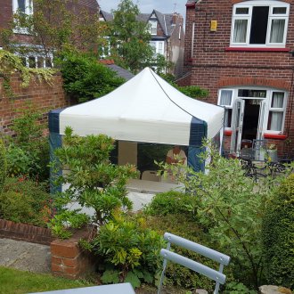 Градинска палатка малка