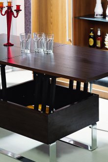 Сгъваема тъмна маса за кухнята