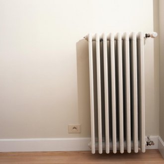 Sambungan radiator dinding