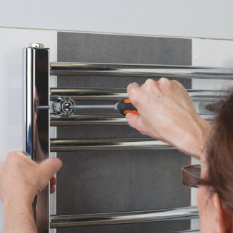 Sambungan radiator keluli