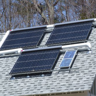 Соларен колектор на покрива